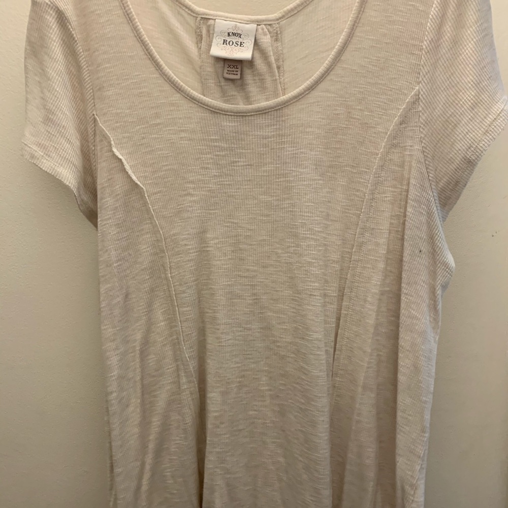 Knox Rose, cream top